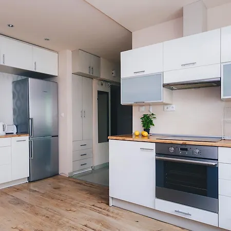 Shortstaypoland Solidarnosci Apartment Warschau