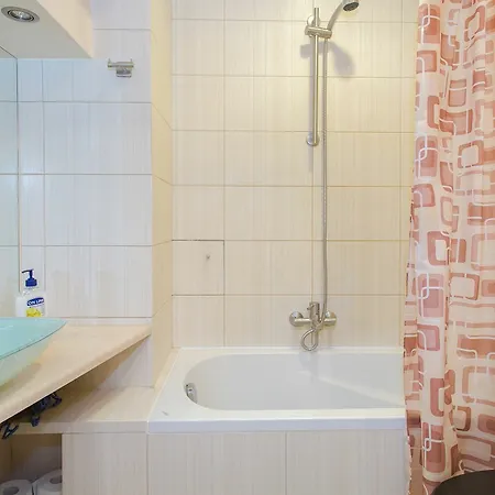 Shortstaypoland Solidarnosci Apartment