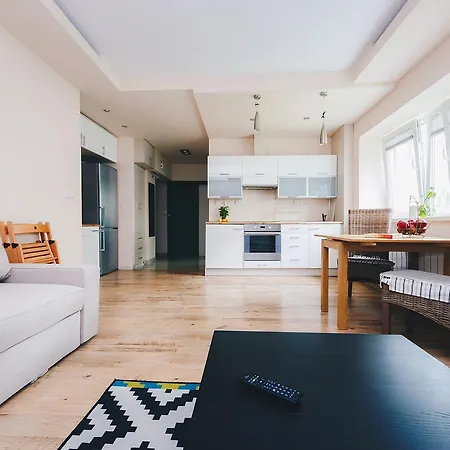 Апартаменты Shortstaypoland Solidarnosci Варшава