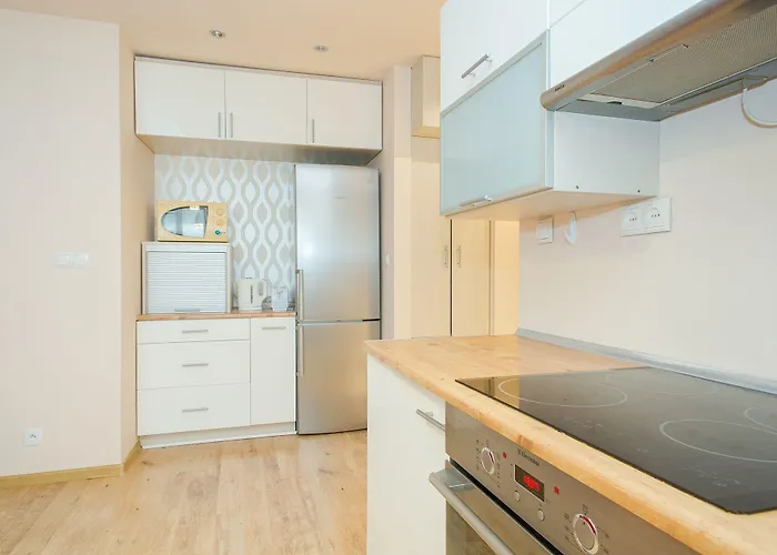 Shortstaypoland Solidarnosci * Warszawa