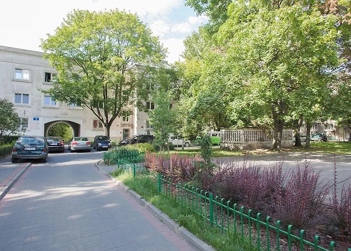 Shortstaypoland Solidarnosci * Warszawa