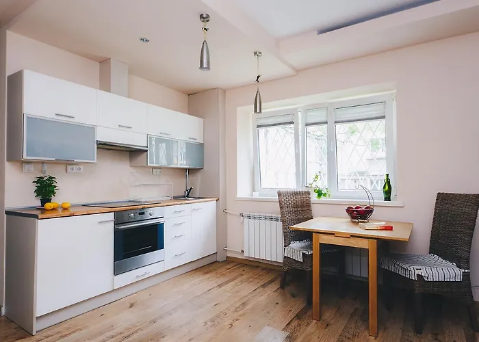 Shortstaypoland Solidarnosci Warszawa